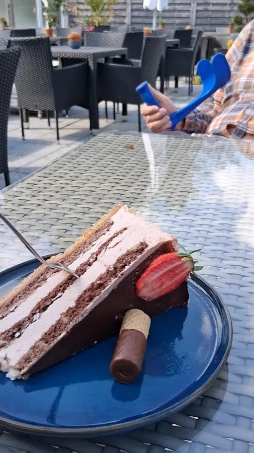BookNoFees: مطعم – Café Konditorei Hoyer – Breckerfeld – Café Konditorei Hoyer، الصورة 3