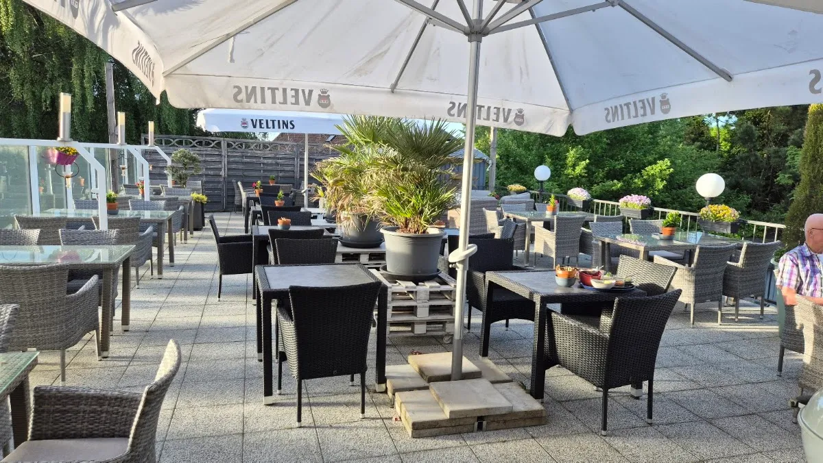 BookNoFees: مطعم – Café Konditorei Hoyer – Breckerfeld – Café Konditorei Hoyer، الصورة 1