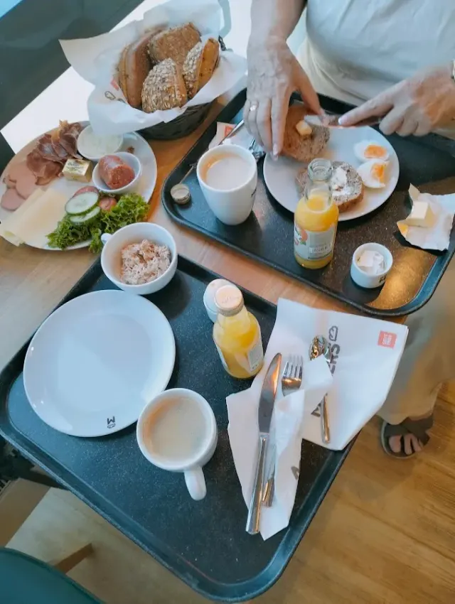 BookNoFees: مطعم – Bäckerei Malzers – Schwerte – مخبز مالتسرز، الصورة 2