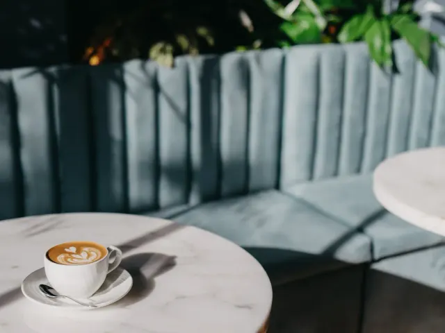 BookNoFees: مقهى – Caffé di Marzano Vermuteira – Lisbon – Caffé di Marzano Vermuteira، الصورة 2