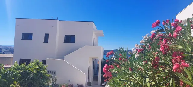 BookNoFees: ميراني إقامة عائلية بإطلالة على البحر – Kaštel Sućurac, Split