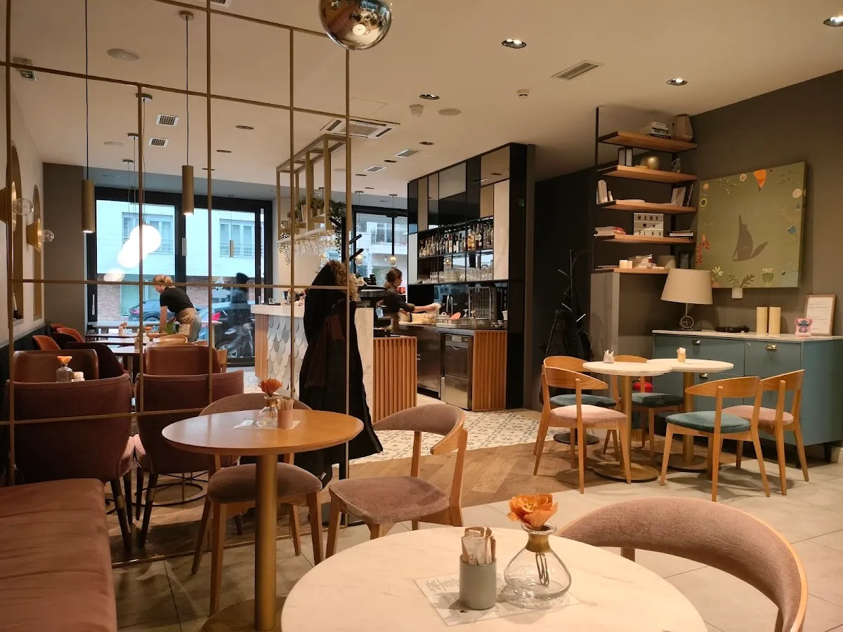 BookNoFees: مقهى – MoMo Bar & Play – Belgrade – MoMo Bar & Play، الصورة 1