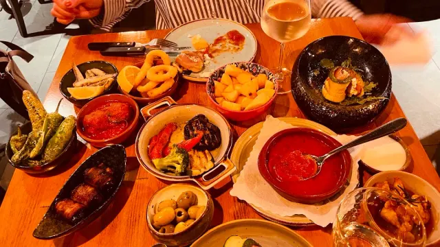 BookNoFees: مطعم – mediterráneo | Tapas Bar – Werne – ميديتيرانيو | بار تاباس، الصورة 2