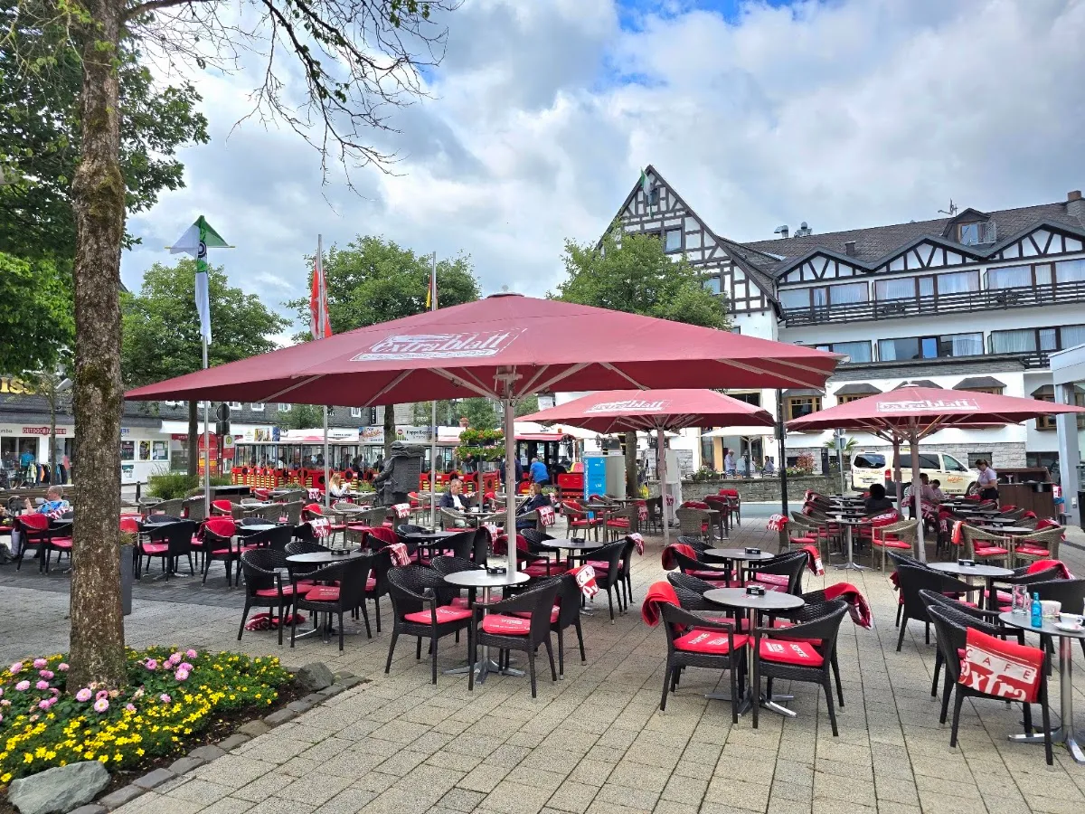 BookNoFees: مطعم – Cafe Extrablatt Winterberg – Winterberg – Cafe Extrablatt Winterberg، الصورة 1