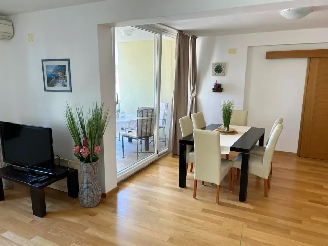 BookNoFees: شقة ديفيد – Biograd na Moru
