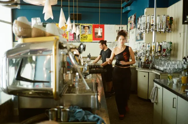 BookNoFees: مقهى – Café Europa Lager – Vienna – كافيه يوروبا لاغر، الصورة 3