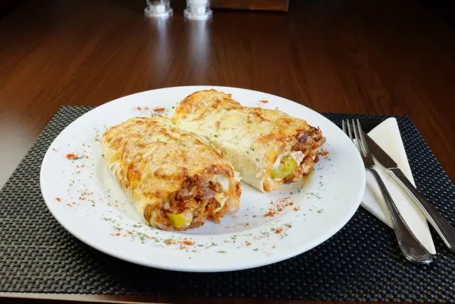BookNoFees: بار وجبات خفيفة – Delicato Pizzeria & Dönerhaus – Arnsberg-Bruchhausen – Delicato Pizzeria & Dönerhaus، الصورة 3