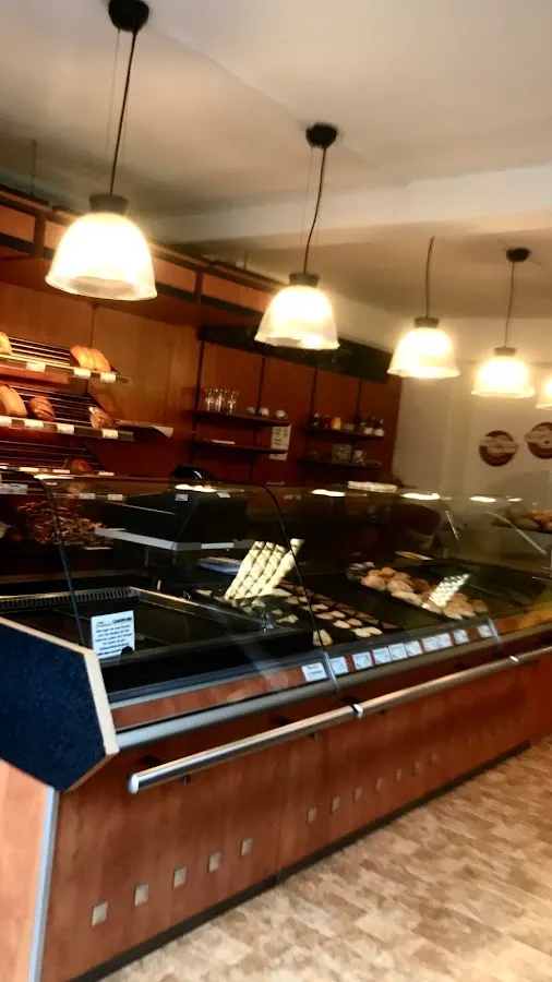 BookNoFees: مخبز – Bernhard Grundmann Bäckerei – Bad Wünnenberg – مخبز بيرنهارد غروندمان، الصورة 1