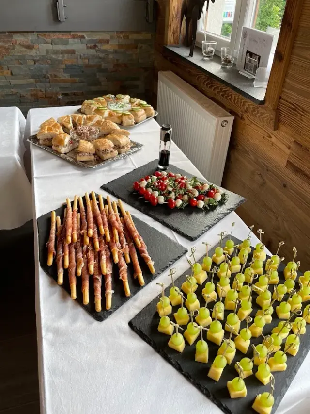BookNoFees: مطعم – Herrlohhütte Bikers-Treff – Winterberg – Herrlohhütte Bikers-Treff، الصورة 3