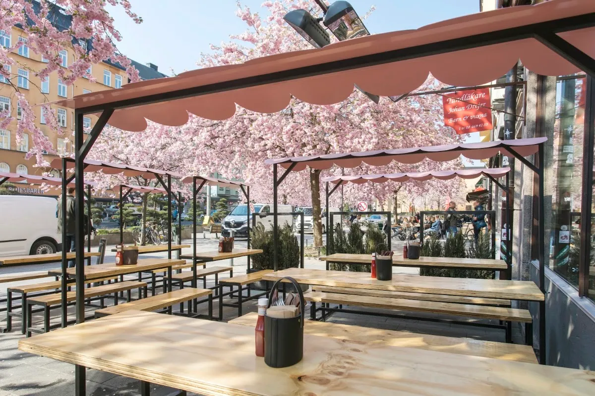 BookNoFees: بار وجبات خفيفة – Barrels Burgers & Beer – Stockholm – Barrels Burgers & Beer، الصورة 1