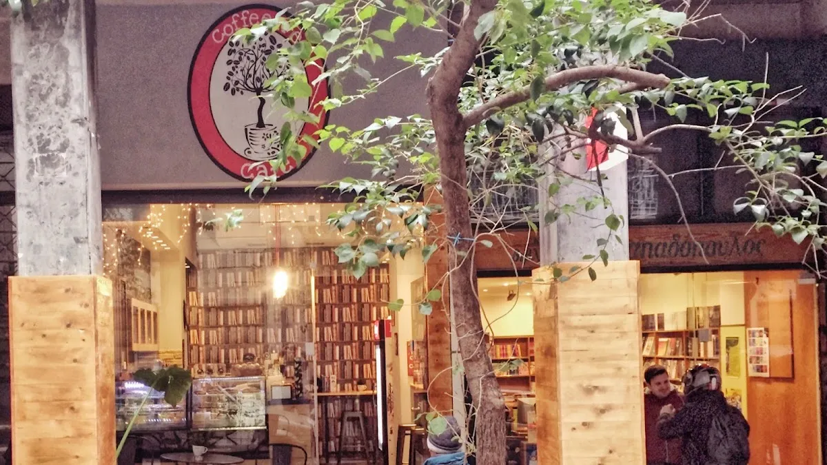 BookNoFees: مقهى – Coffee tree cafe – Athens – Coffee tree cafe، الصورة 1
