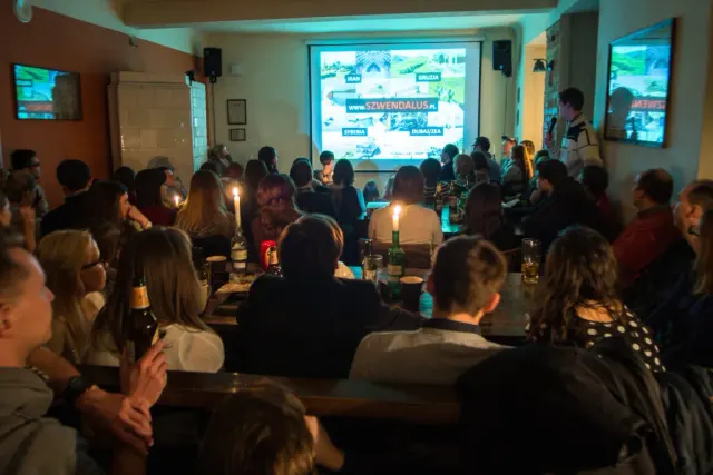 BookNoFees: مقهى – Południk 2.0 – Warsaw – خط الزوال 2.0، الصورة 3