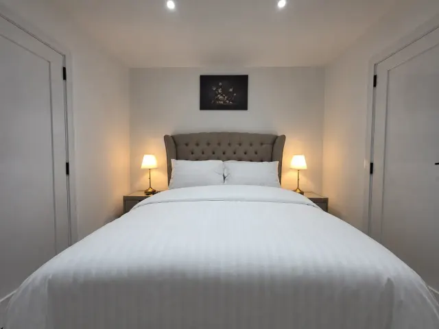 BookNoFees: نزل لواز-فيو (Luaz-View Lodge)، دبلن (Dublin)، أيرلندا – Dublin 24