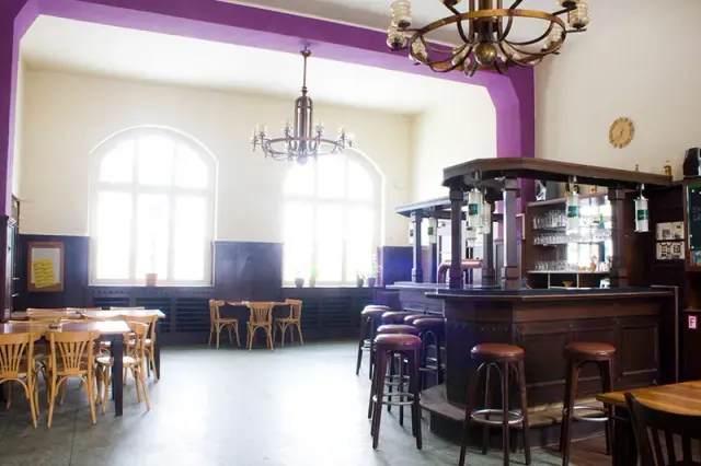 BookNoFees: بار وجبات خفيفة – Bahnhofsgrill – Attendorn – Bahnhofsgrill، الصورة 2