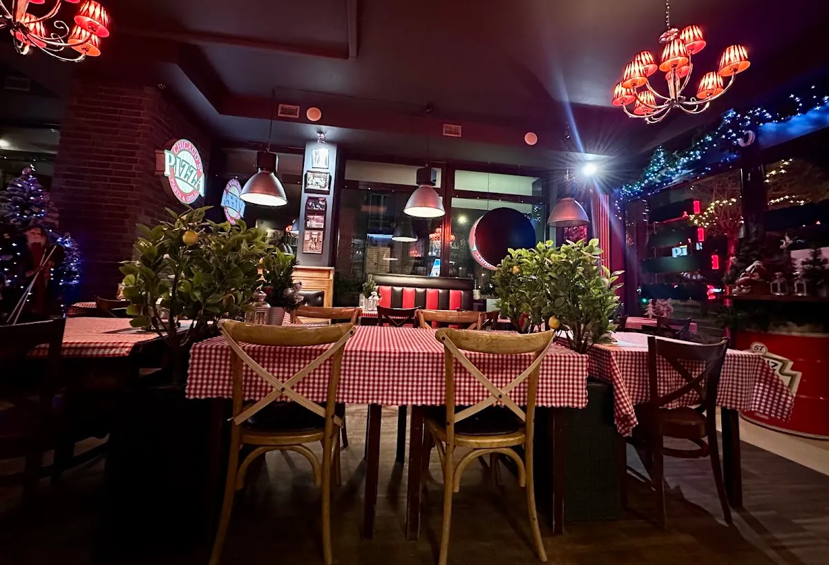 BookNoFees: مطعم – Chicago's Pizza – Warsaw – Chicago's Pizza، الصورة 1