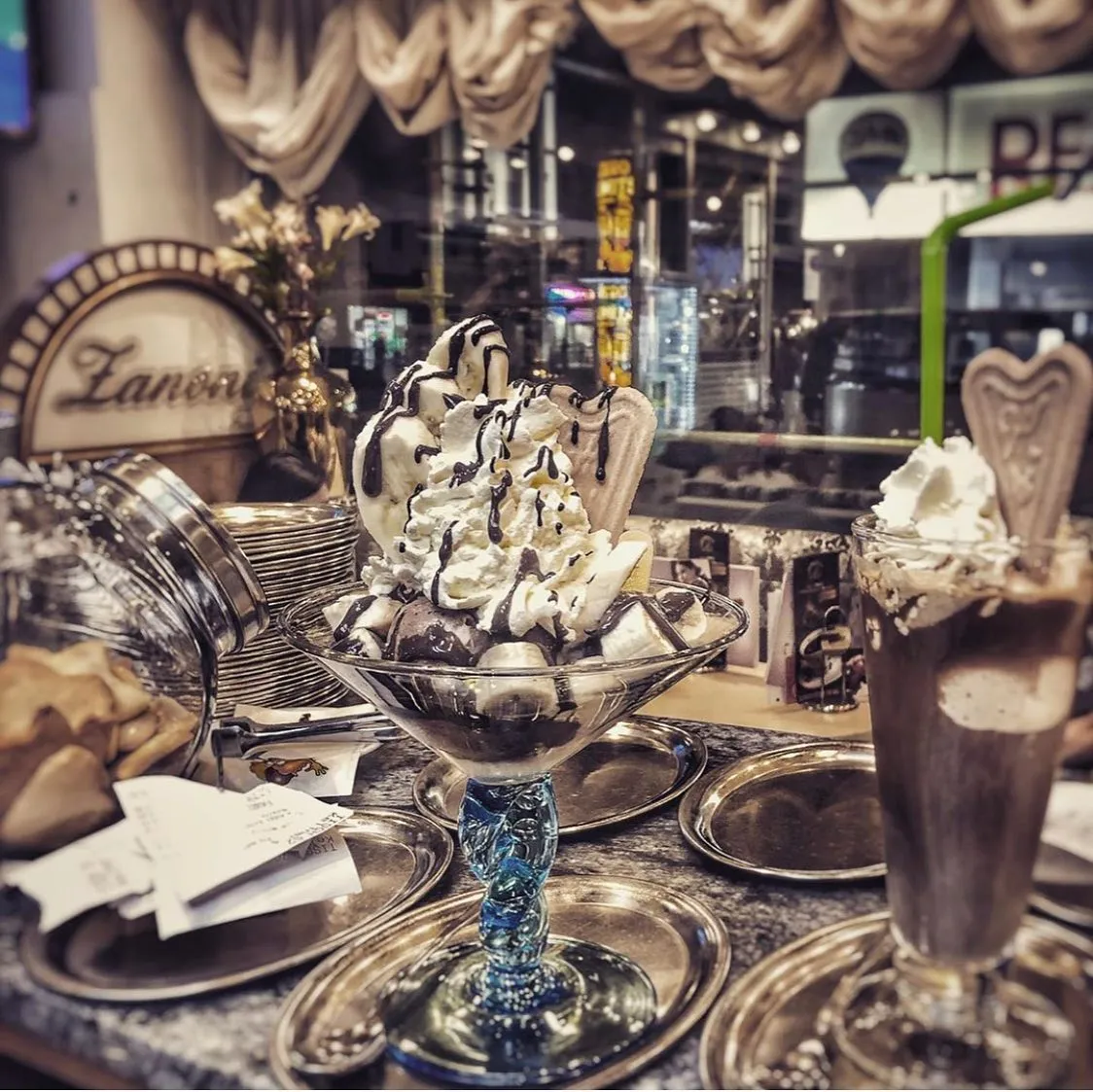 BookNoFees: مقهى – Eissalon Garda – Vienna – Eissalon Garda، الصورة 1