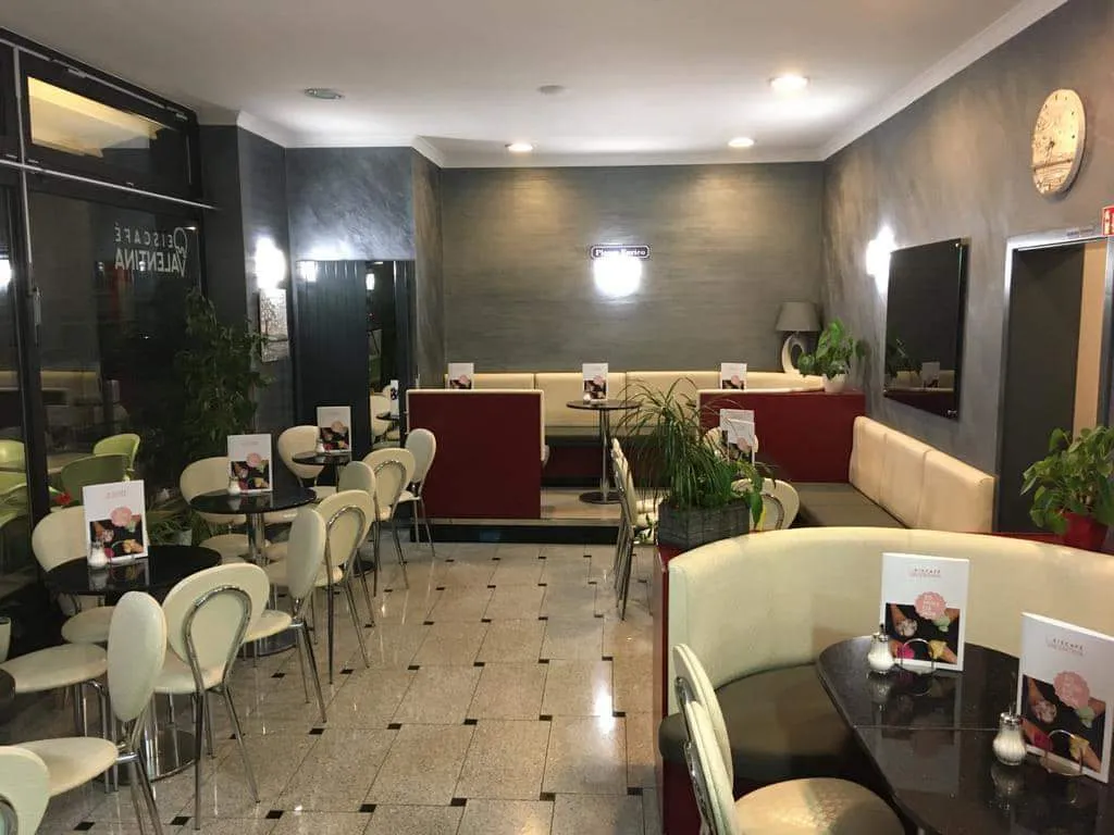 BookNoFees: مطعم – Eiscafé La Dolce Vita – Schalksmühle – Eiscafé La Dolce Vita، الصورة 1