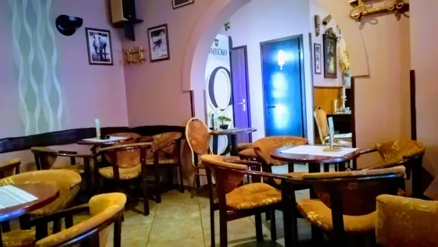 BookNoFees: مقهى – Cafe bar Makumba – Zagreb – مقهى وبار ماكومبا، الصورة 3