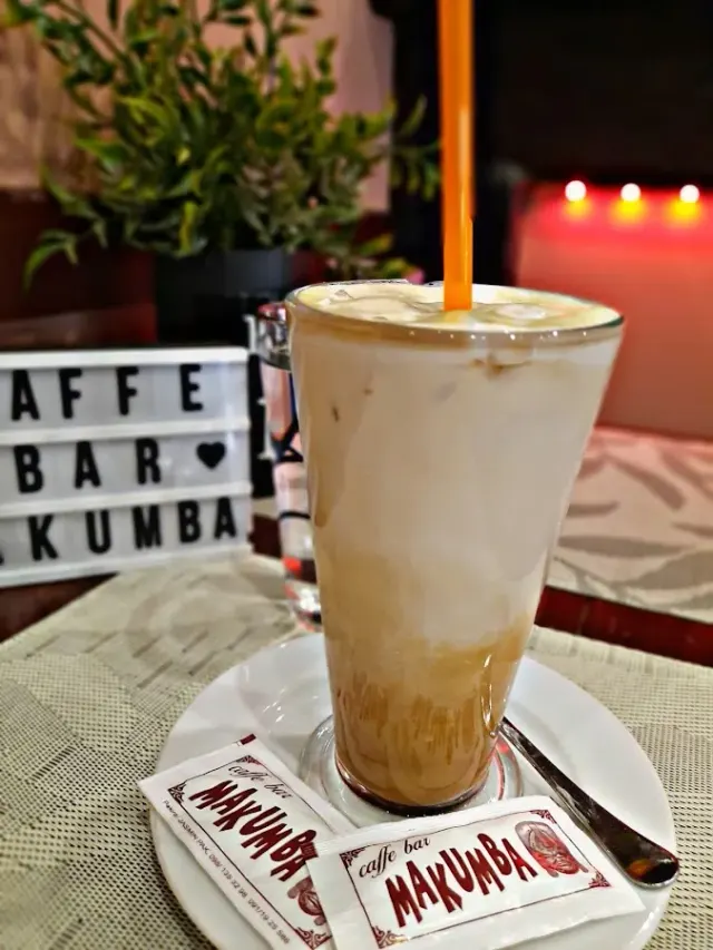 BookNoFees: مقهى – Cafe bar Makumba – Zagreb – مقهى وبار ماكومبا، الصورة 2