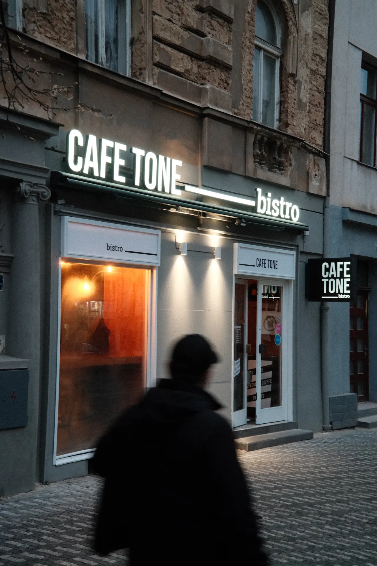 BookNoFees: مقهى – Cafe Tone – Prague – Cafe Tone، الصورة 1