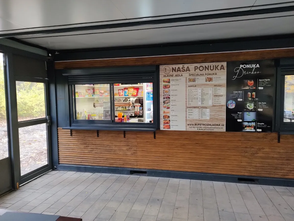 BookNoFees: بار وجبات خفيفة – Bufet pri rozhľadni Bratislava – Bratislava – بوفيه بجانب برج المراقبة في براتيسلافا، الصورة 1