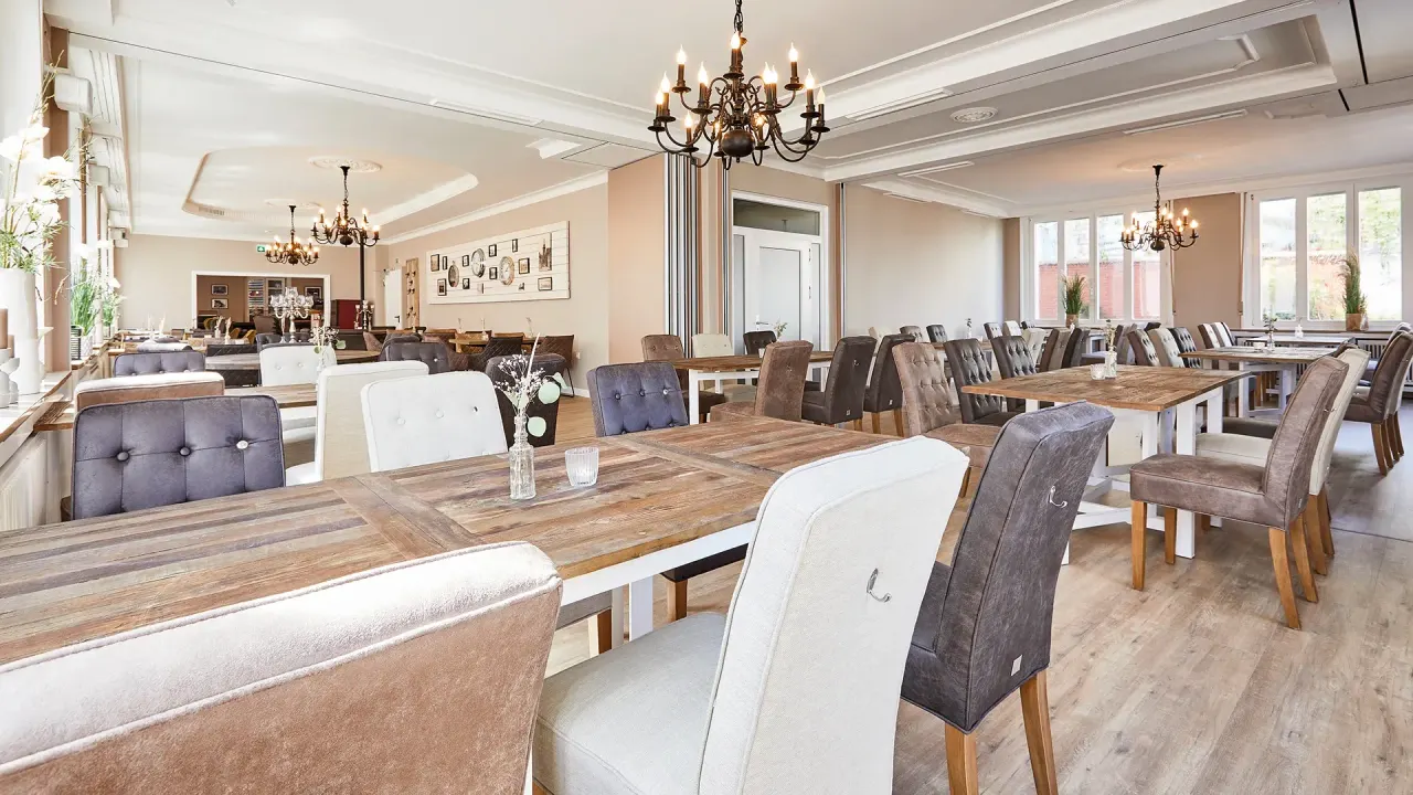 BookNoFees: مطعم – Zum Landsberger Hof – Arnsberg – Zum Landsberger Hof، الصورة 1