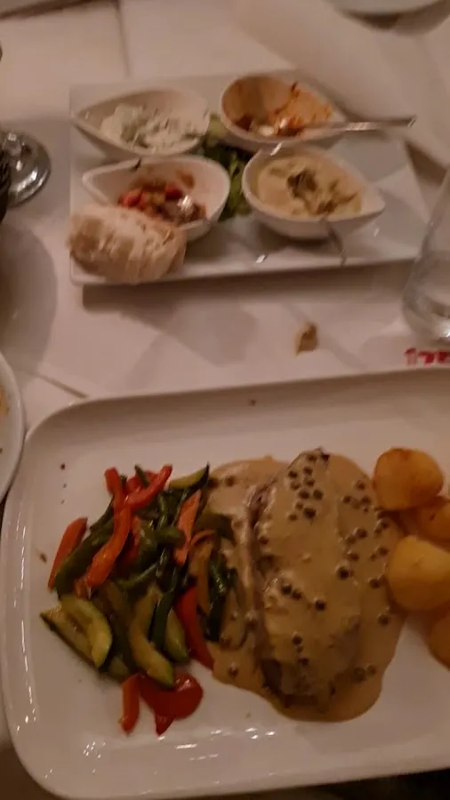 BookNoFees: مطعم – Bosporus Restaurant – Dortmund – Bosporus Restaurant، الصورة 3