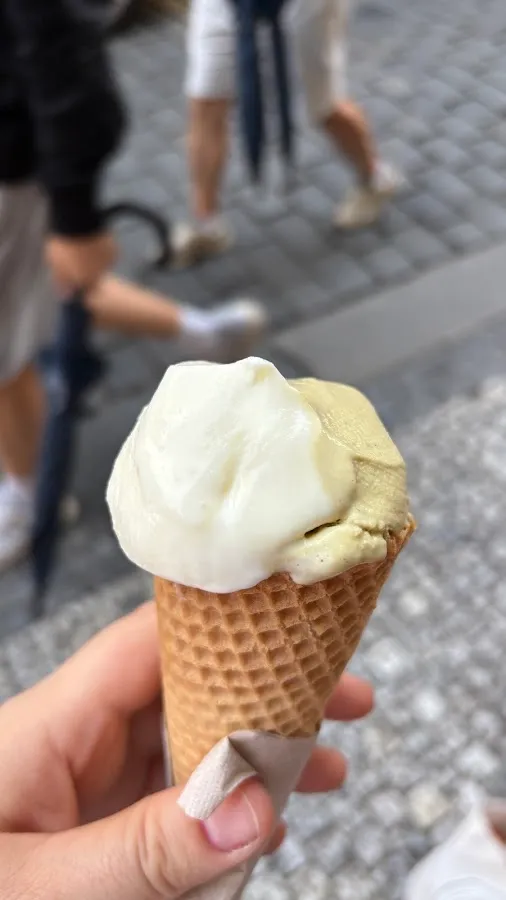 BookNoFees: مطعم – Crème de la Crème – Prague – Crème de la Crème، الصورة 2