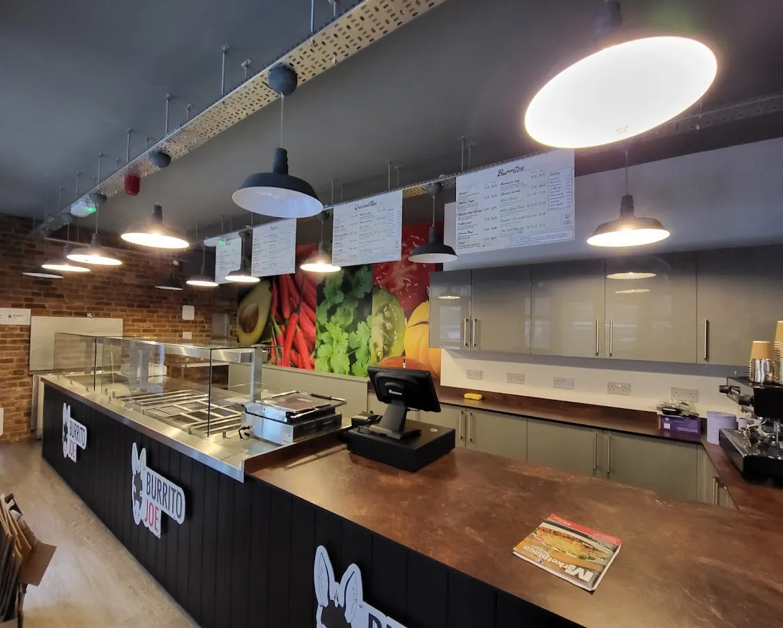 BookNoFees: بار وجبات خفيفة – Burrito Joe – London – Burrito Joe، الصورة 1