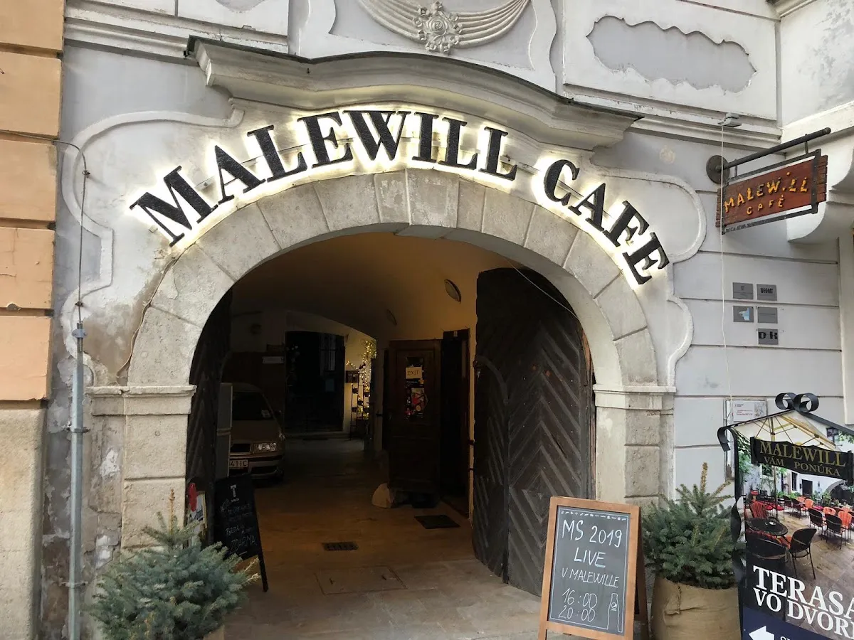 BookNoFees: مقهى – Café Malewill – Bratislava – مقهى ماليويل، الصورة 1