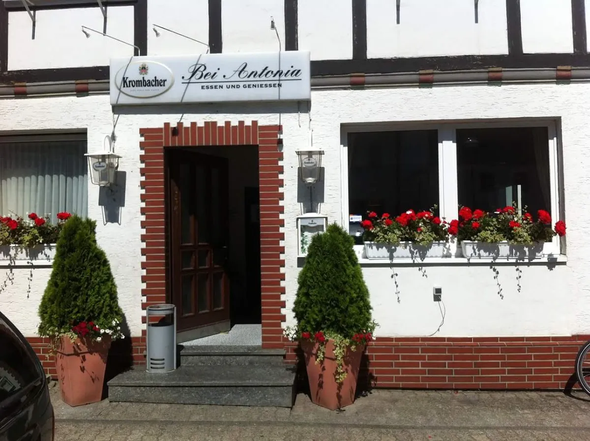 BookNoFees: مطعم – Bei Antonia — Essen u. Genießen – Olsberg – عند أنتونيا — الأكل والاستمتاع، الصورة 1