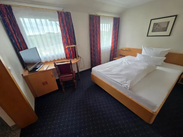 BookNoFees: مطعم – Albus Panoramahotel – Olpe – Albus Panoramahotel، الصورة 3