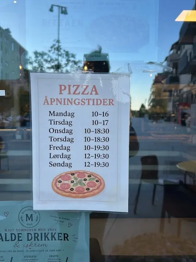 BookNoFees: مقهى – Boulangerie M – Oslo – Boulangerie M، الصورة 3