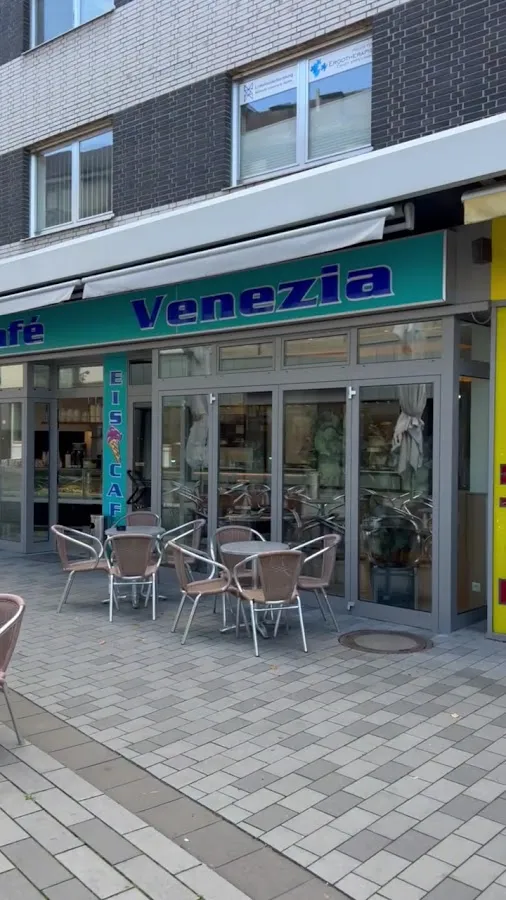 BookNoFees: مطعم – Eiscafé Venezia – Meschede – Eiscafé Venezia، الصورة 3