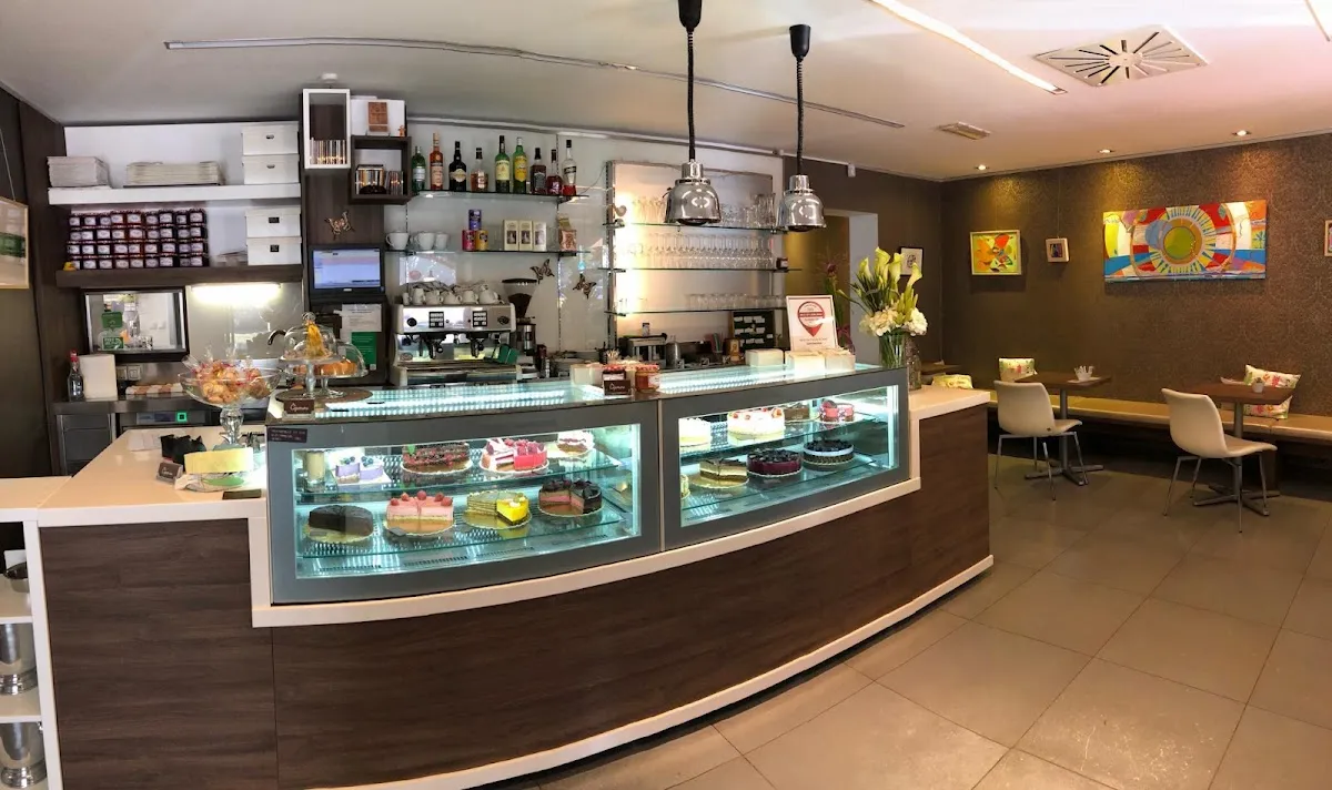 BookNoFees: مقهى – Kavarna Čopomana – Ljubljana – Kavarna Čopomana، الصورة 1