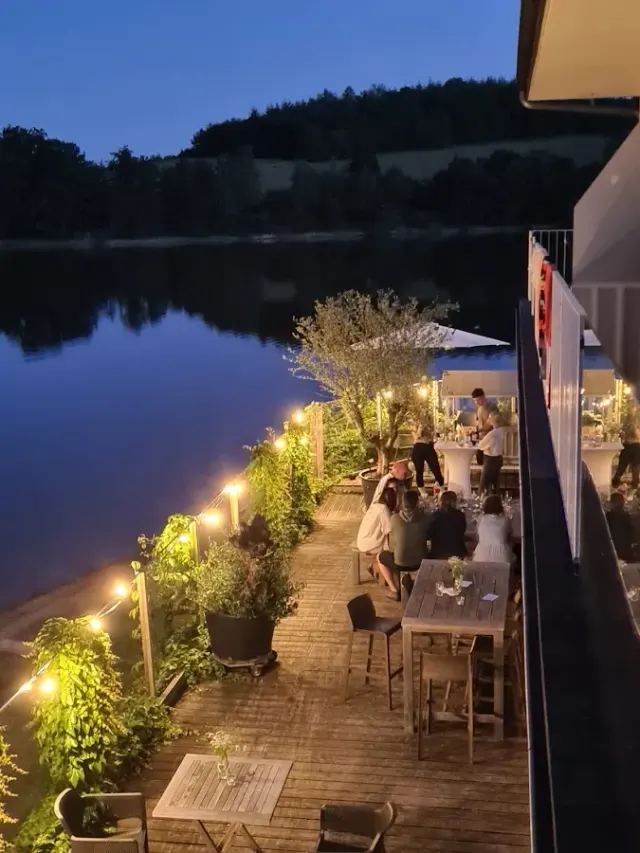 BookNoFees: مطعم – Zum blauen See – Marsberg – Zum blauen See، الصورة 2
