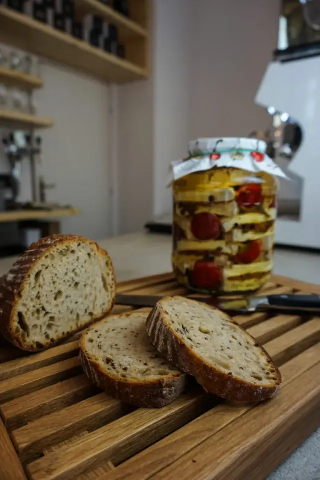 BookNoFees: مقهى – Café Veloklasik – Prague – Café Veloklasik، الصورة 3