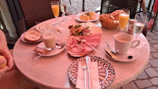 BookNoFees: مطعم – Café Herrlich – Schwerte – Café Herrlich، الصورة 2