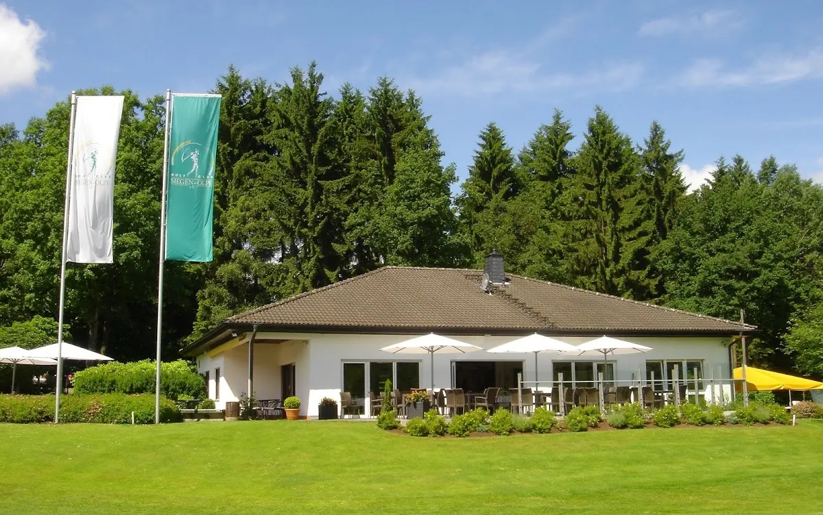 BookNoFees: مطعم – Golfclub Siegen-Olpe Birdie Lounge – Wenden – Golfclub Siegen-Olpe Birdie Lounge، الصورة 1