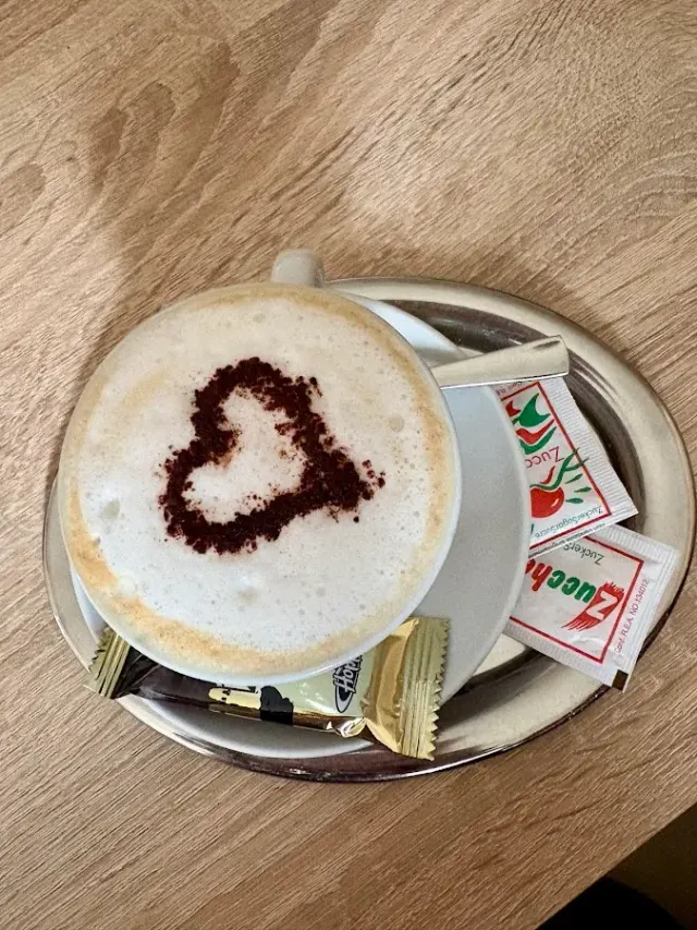BookNoFees: مطعم – Eis Café Cortina – Sprockhövel – Eis Café Cortina، الصورة 2