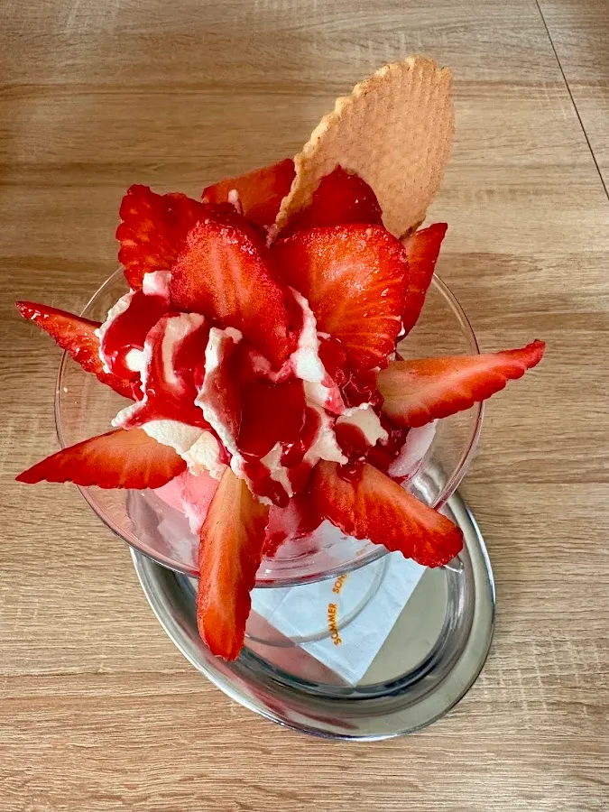 BookNoFees: مطعم – Eis Café Cortina – Sprockhövel – Eis Café Cortina، الصورة 1