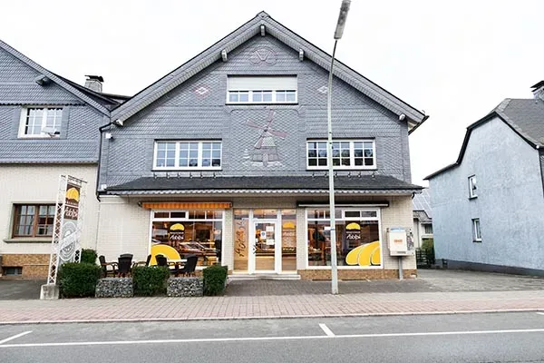 BookNoFees: مخبز – Bäckerei Café Adolph – Bestwig – Bäckerei Café Adolph، الصورة 1
