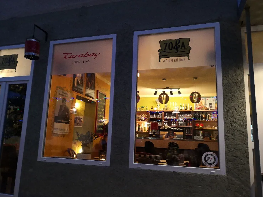 BookNoFees: مقهى – Kavarna Zofa – Ljubljana – Kavarna Zofa، الصورة 1