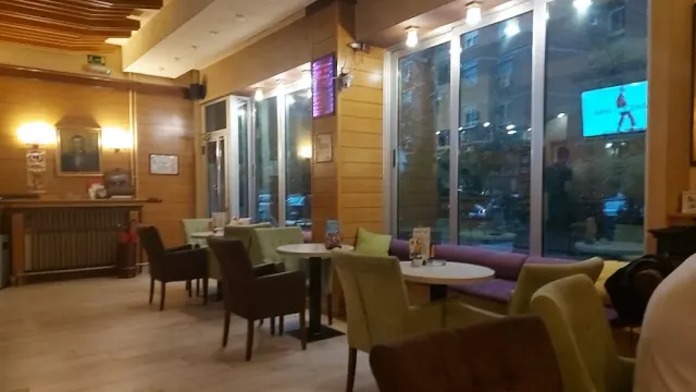 BookNoFees: مقهى – Caffe Diplomat – Belgrade – Caffe Diplomat، الصورة 2
