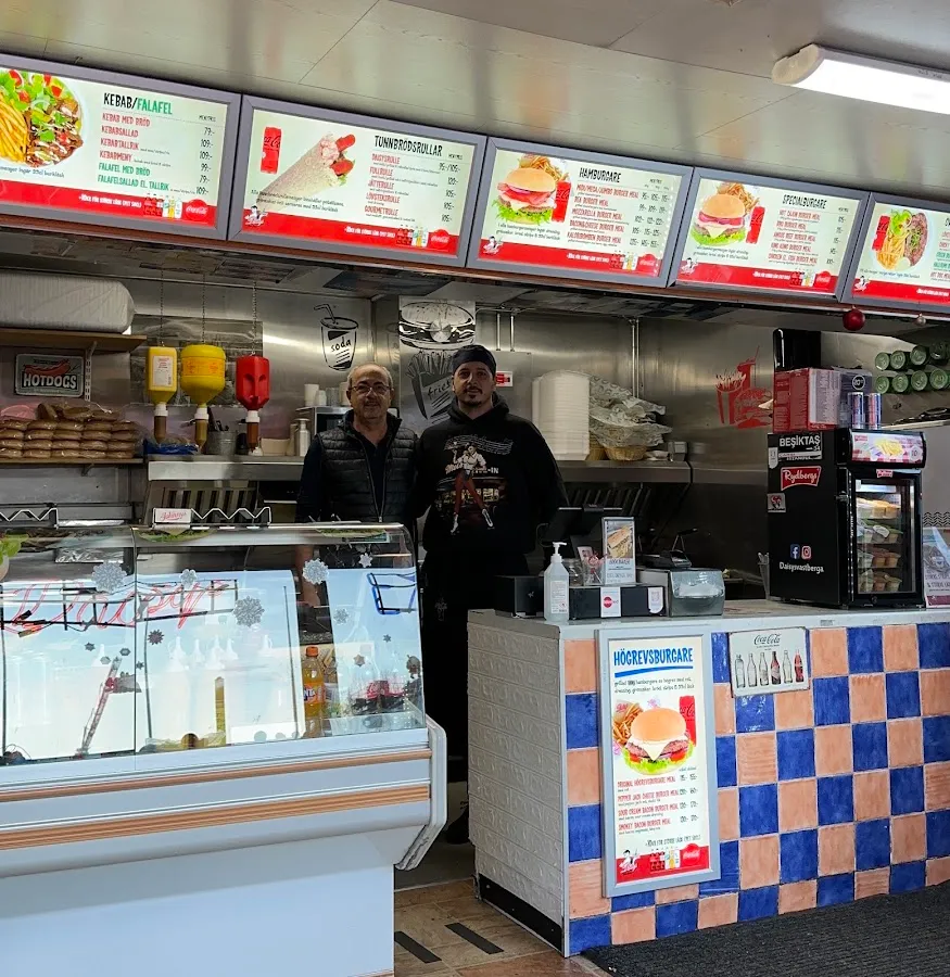 BookNoFees: بار وجبات خفيفة – Daisy's express – Stockholm – Daisy's express، الصورة 1
