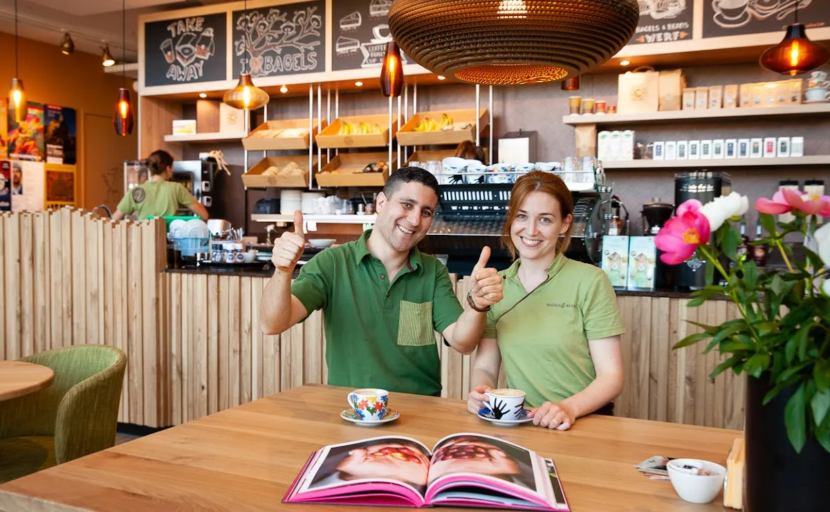 BookNoFees: مطعم – Bagels & Beans – Amsterdam – Bagels & Beans، الصورة 1
